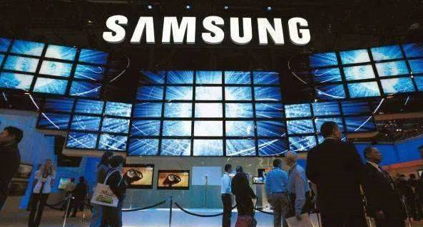 Samsung has shut down its LCD production line completely and moved its 300 employees to the chip packaging unit