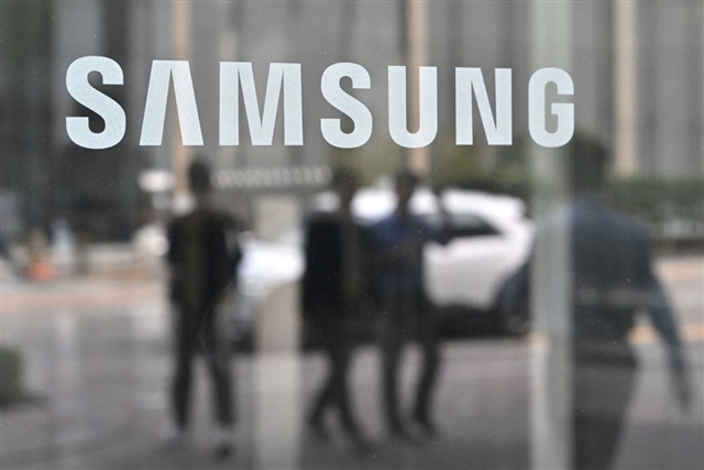 Samsung DS division's 3Q24 operating profit falls 40%; foundry and system LSI losses mount