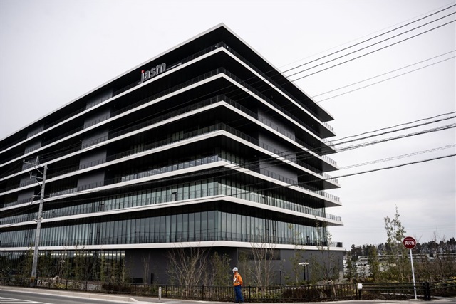 Japan's chipmaking expansion faces delay as market demand slows
