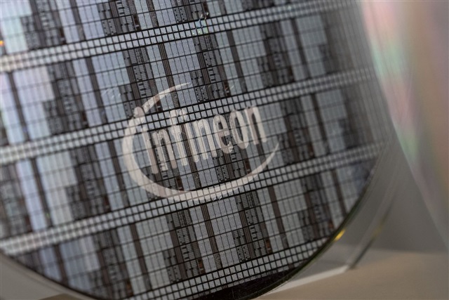 Infineon forecasts moderate growth for fiscal 2026 amid currency headwinds