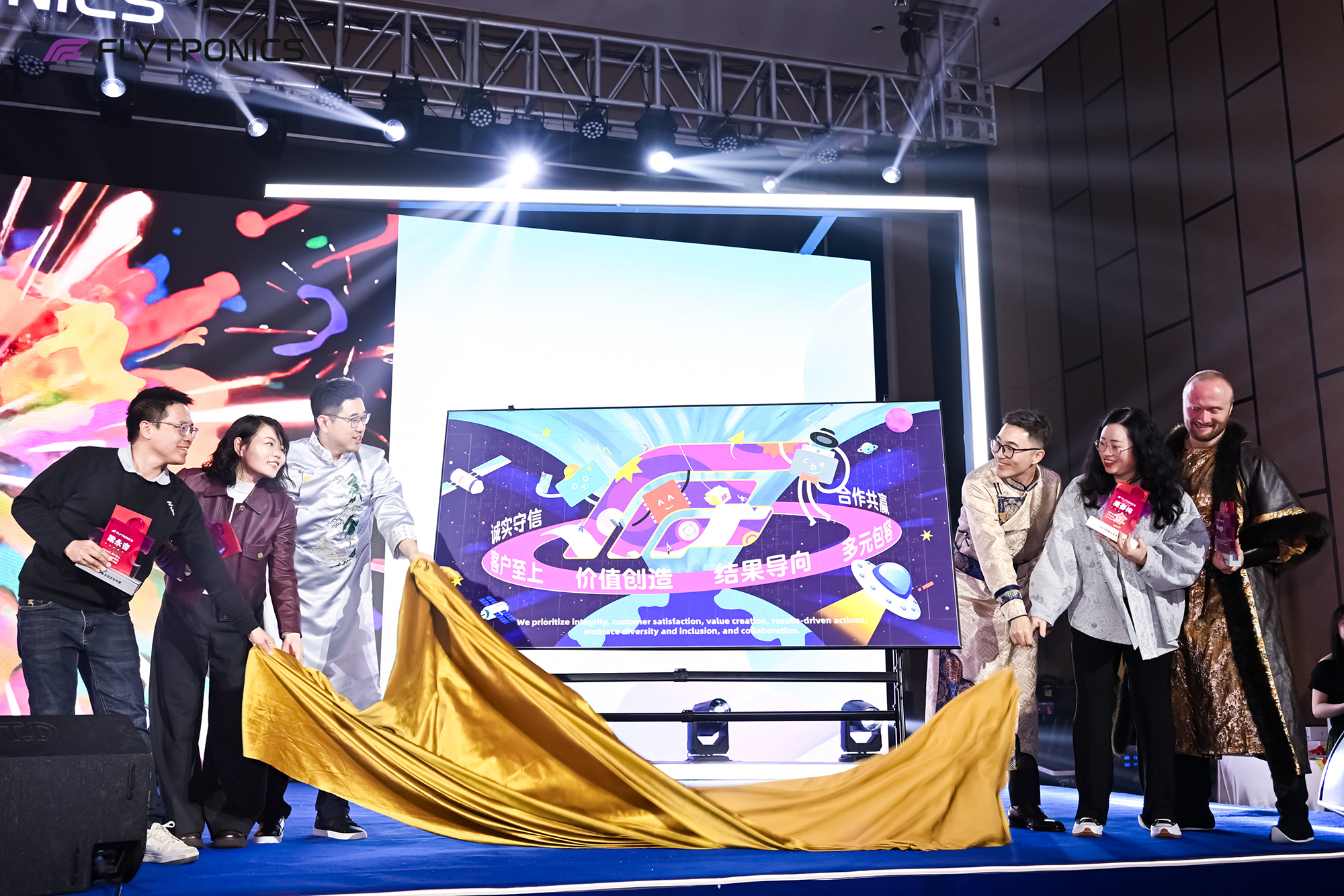 CM1_1704-opq4323952567.jpg CM1_1704-opq4323952567.jpg