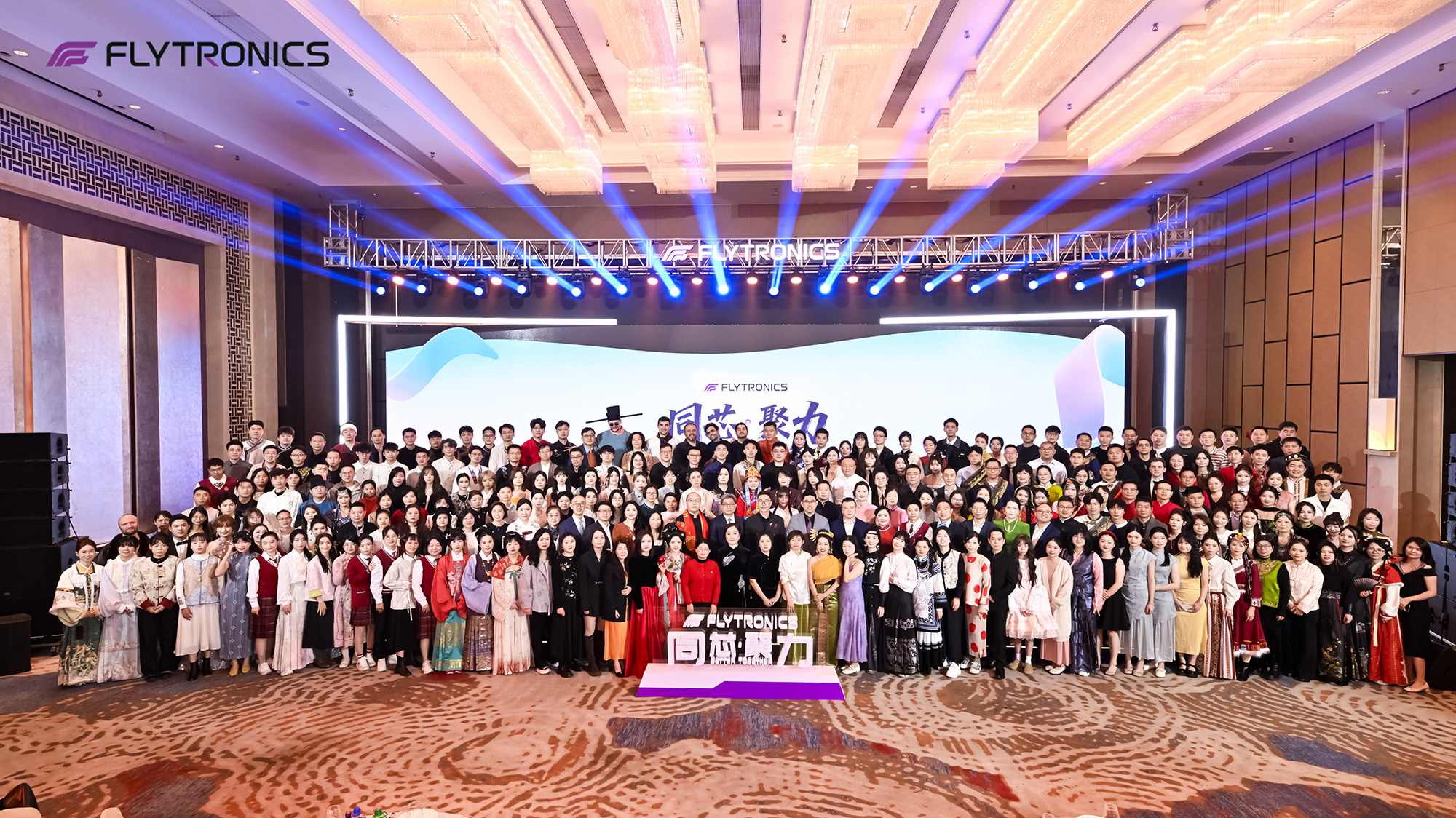 CM1_1119-opq4323186305.jpg CM1_1119-opq4323186305.jpg